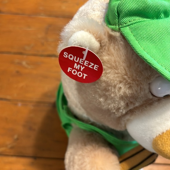 Cuddle Barn Woodchuck Chuck Singing plush - Picture 6 of 6